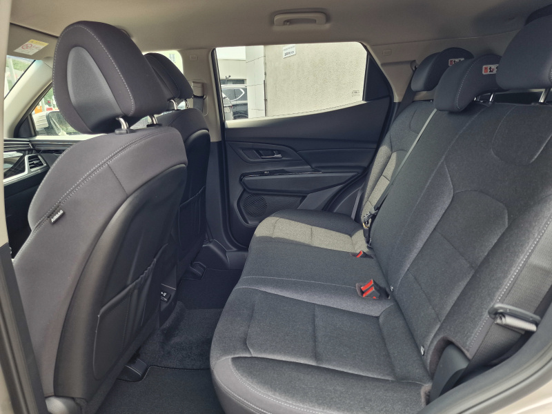 Korando 1.5Turbo Style+ AT 4x4  Latte/černý DOSTUPNOST LISTOPAD 2025