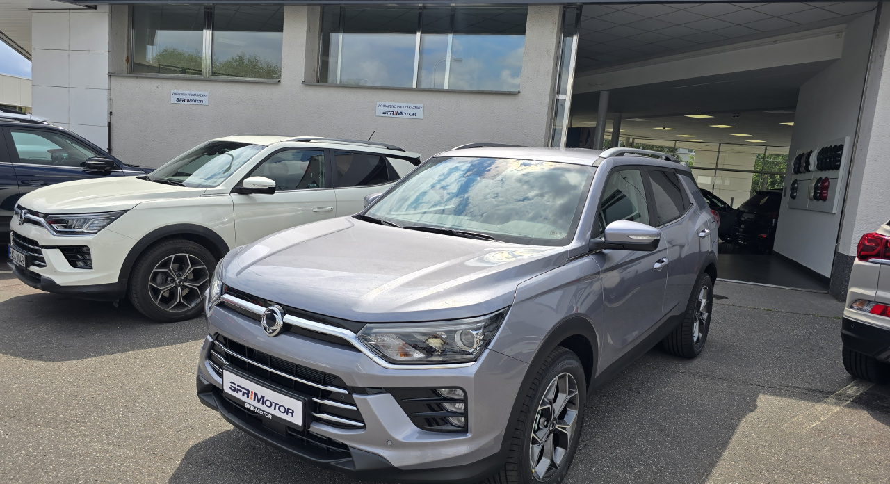 Korando 1.5Turbo Style+ AT Kovová/černý MY2424 DOSTUPNOST ŘÍJEN 2025