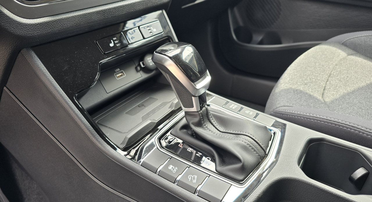 Korando 1.5Turbo Style+ AT Kovová/černý MY2424 DOSTUPNOST ŘÍJEN 2025