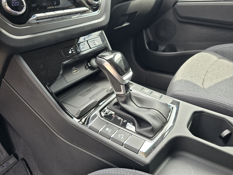 Korando 1.5Turbo Style+ AT Kovová/černý MY2424 DOSTUPNOST ŘÍJEN 2025