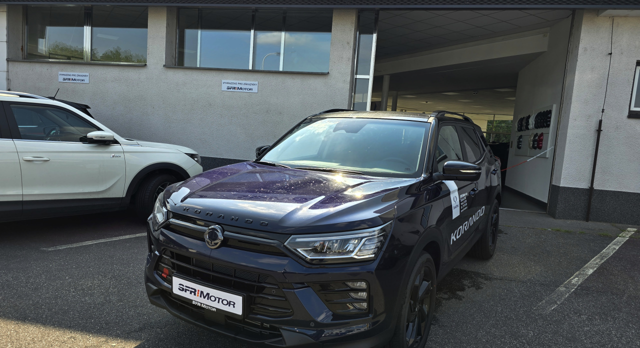 Korando 1.5Turbo Style+ AT Modrá/černý MY24