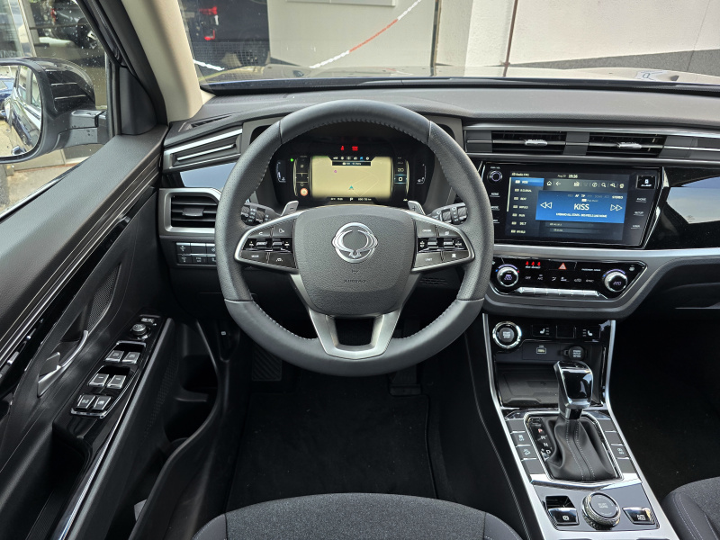 Korando 1.5Turbo Style+ AT Modrá/černý MY24