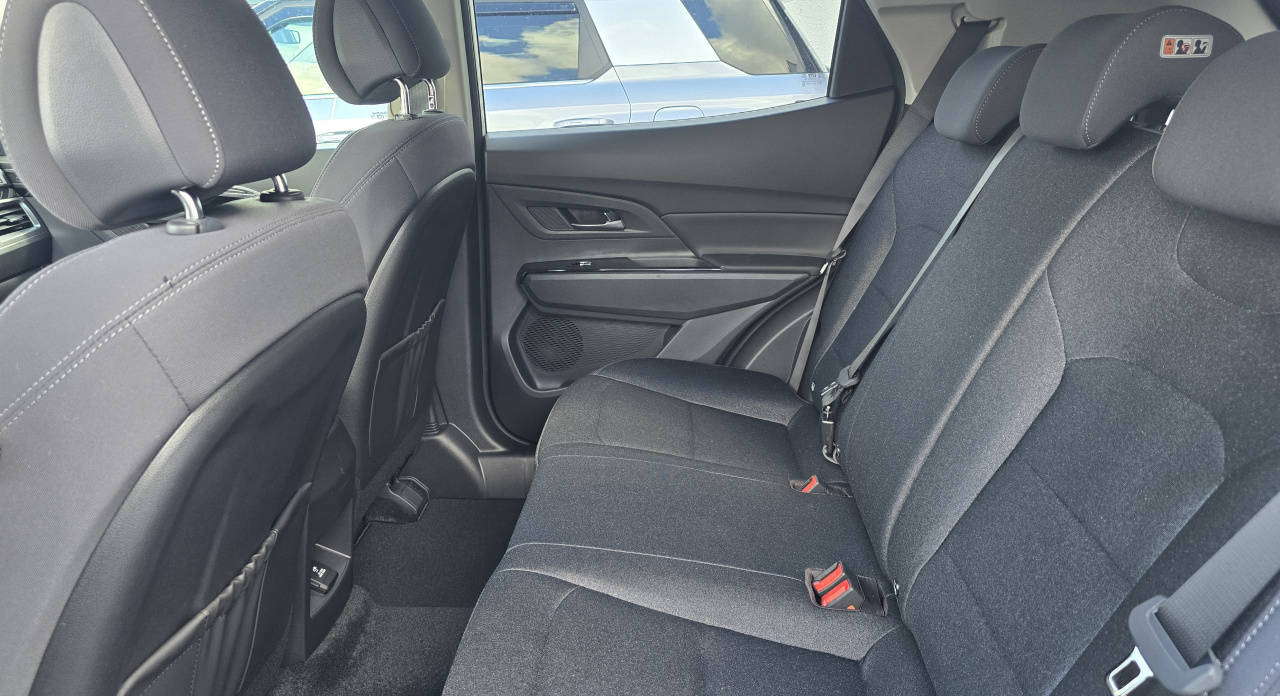 Korando 1.5Turbo Style+ MT Bílá/černý     207