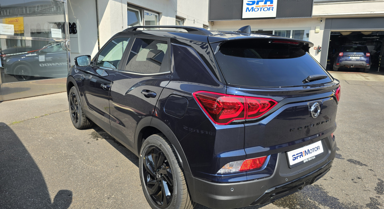 Korando 1.5Turbo Style+ AT Modrá/černý Black edition ODBĚR LEDEN 2026 240