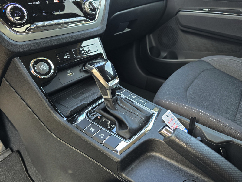 Korando 1.5Turbo Style+ AT Modrá/černý Black edition ODBĚR LEDEN 2026 240