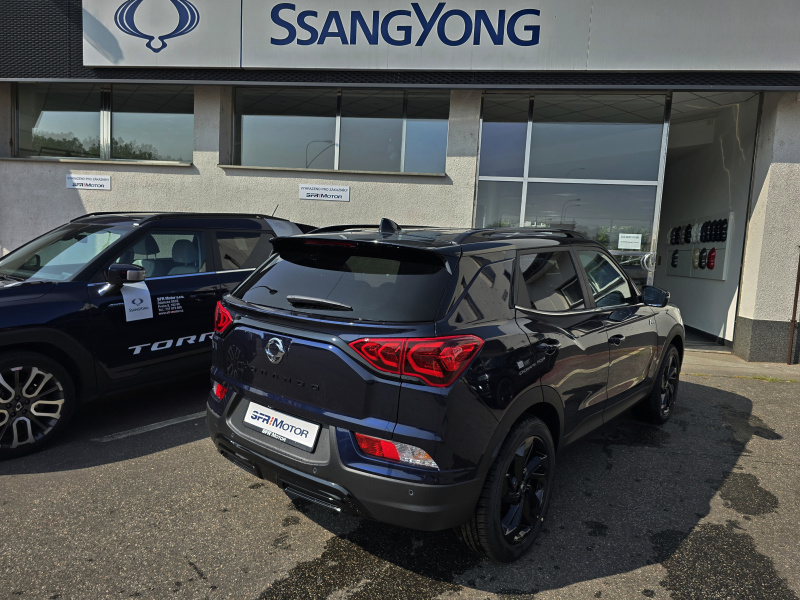 Korando 1.5Turbo Style+ AT Modrá/černý Black edition ODBĚR LEDEN 2026 240