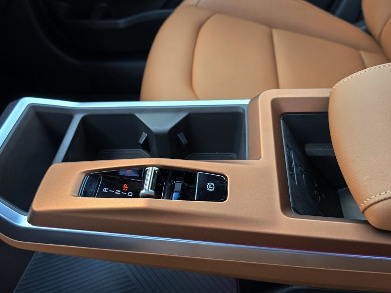 Torres 1.5 Turbo AT Clever Černá/Hnědá SKLADEM černá 55786