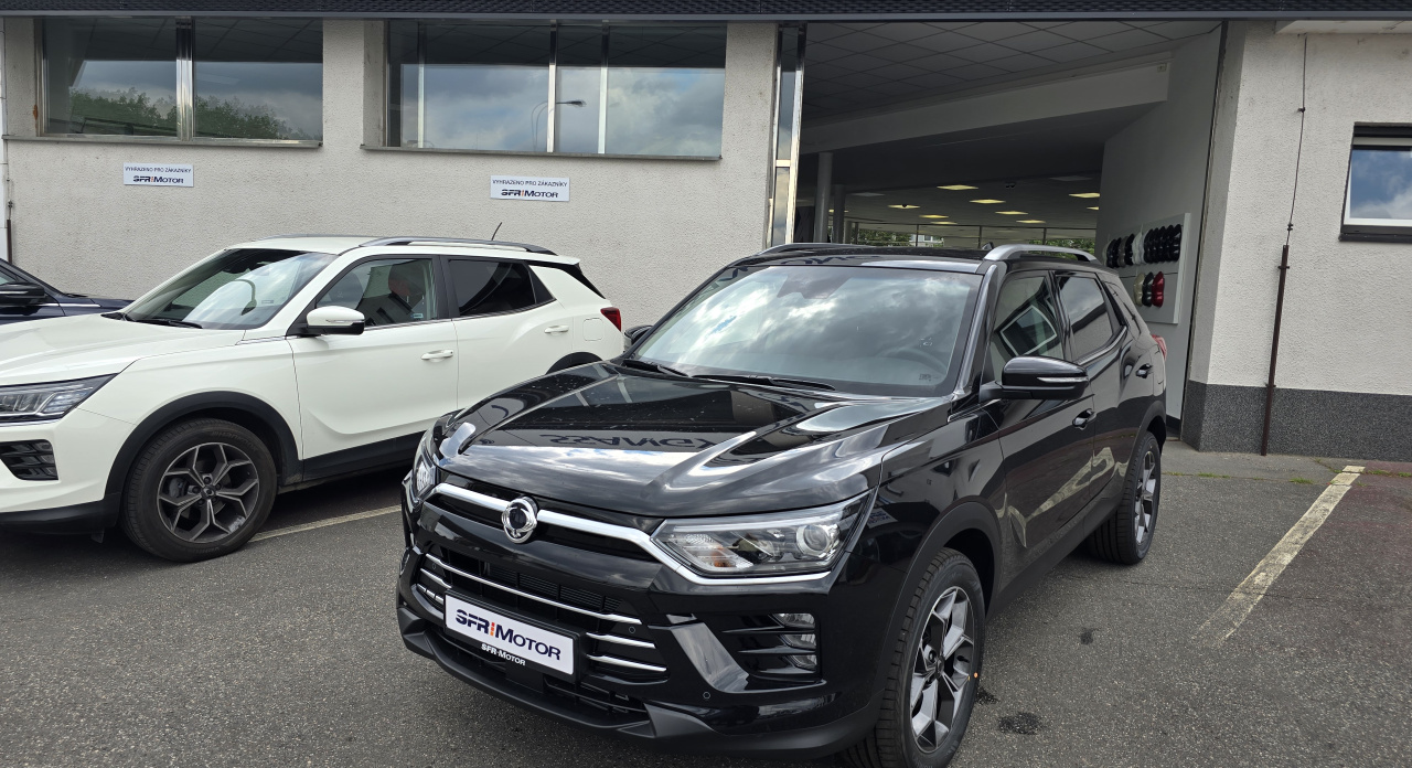 Korando 1.5Turbo Style+ MT Černá/černý MY24 55632