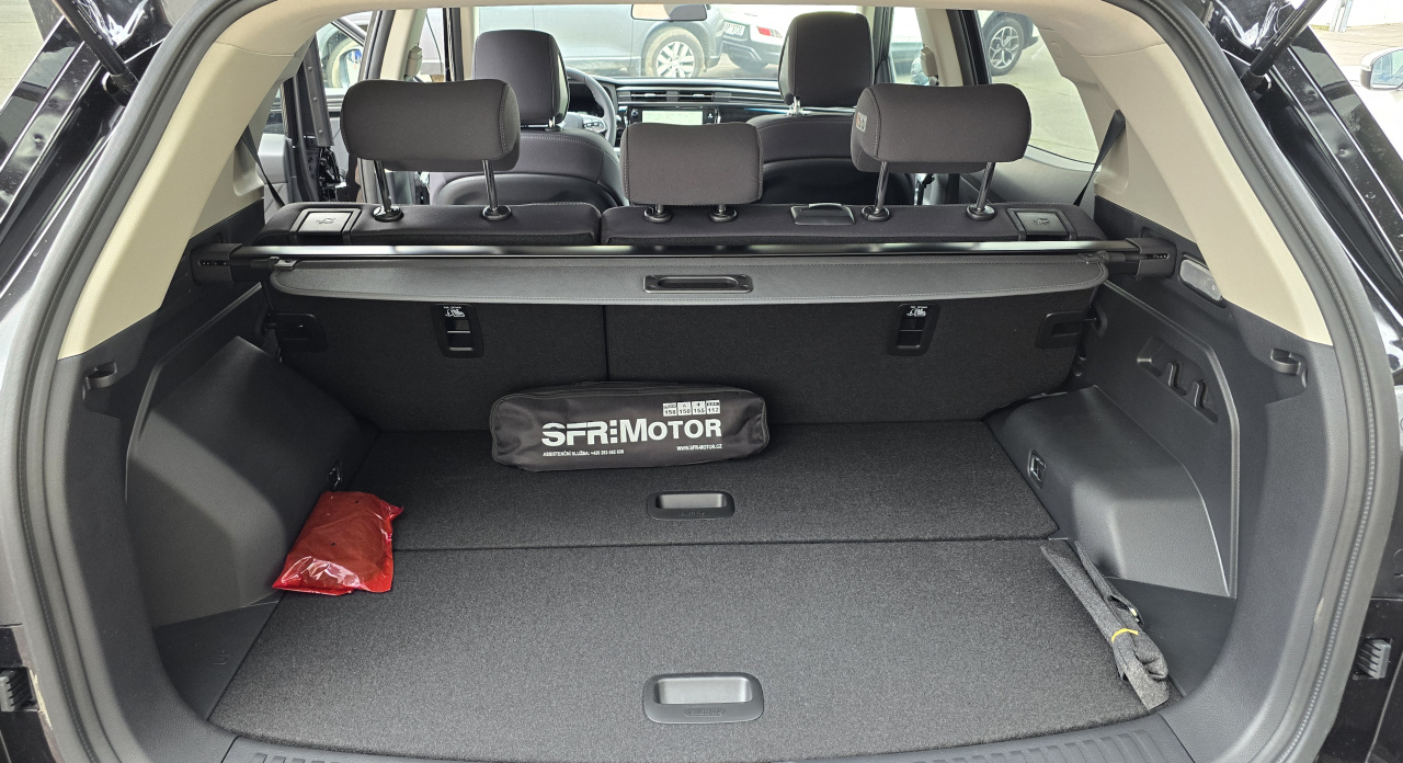 Korando 1.5Turbo Style+ MT Černá/černý MY24 55632