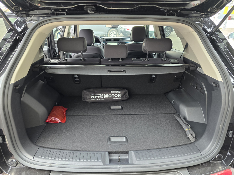 Korando 1.5Turbo Style+ MT Černá/černý MY24 55632