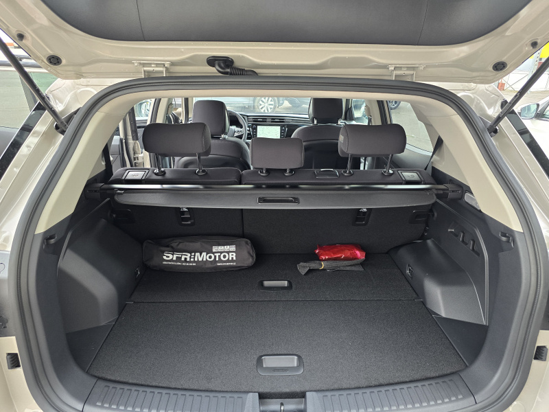 Korando 1.5Turbo Style+ AT Latte/černý MY24