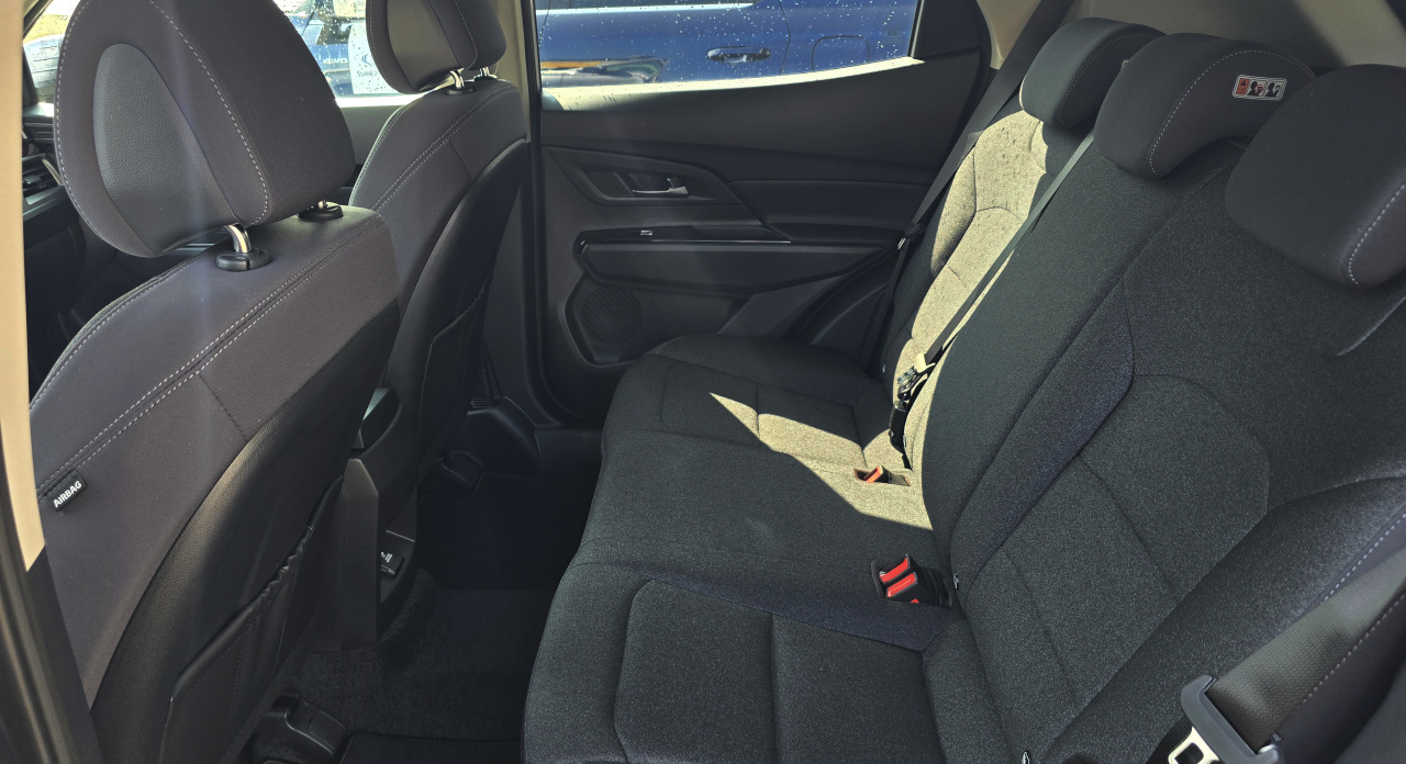 Korando 1.5Turbo Style+ AT Latte/černý MY24