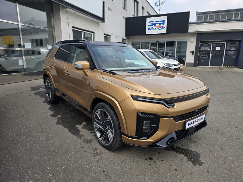 Actyon 1.5 Turbo GDI Premium AT 4x4 Královksá měď/Béžová    375