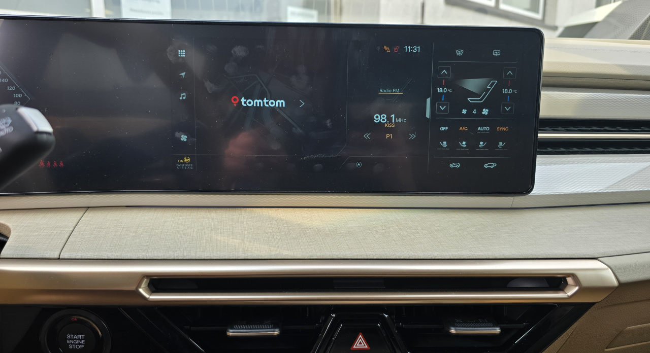 Actyon 1.5 Turbo GDI Premium AT 4x4 Královksá měď/Béžová    375