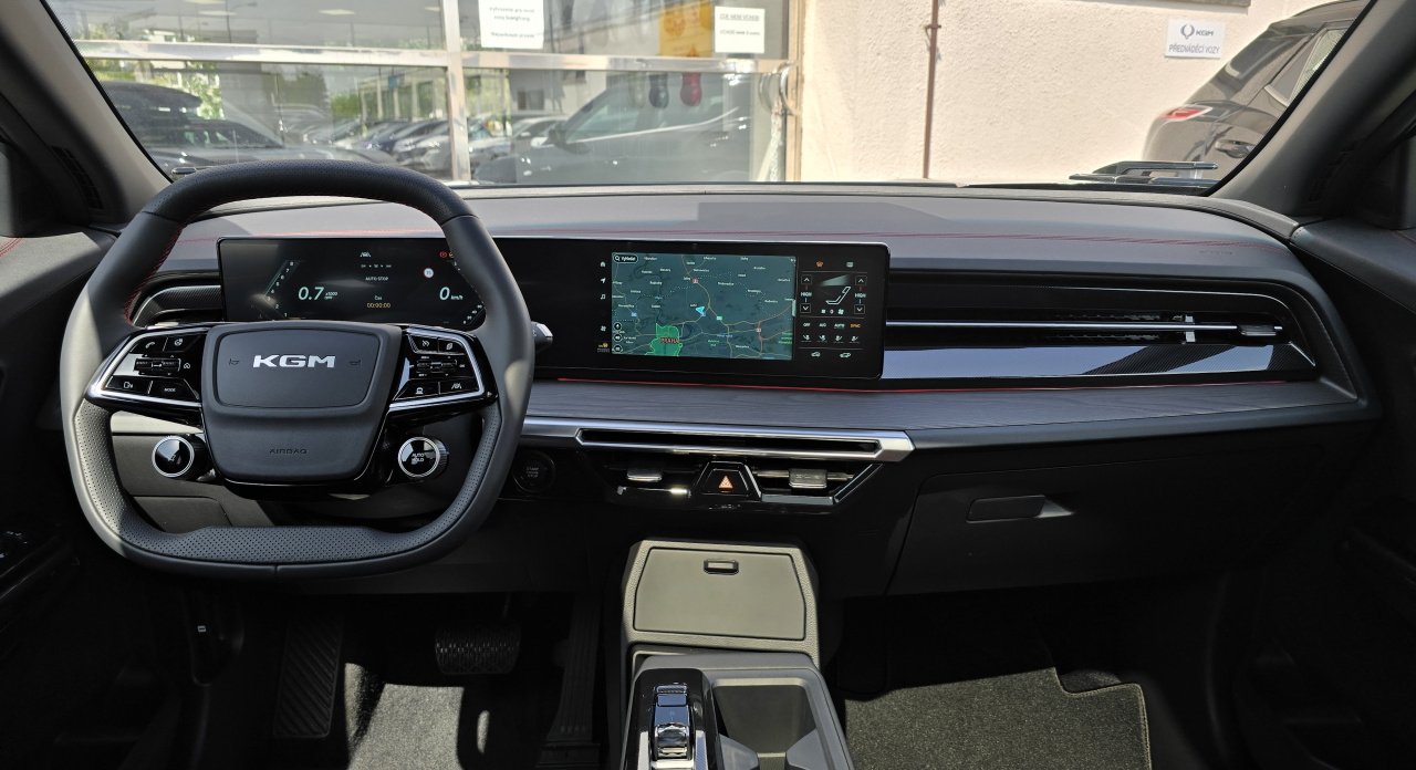 Actyon 1.5 Turbo GDI Premium AT 4x4 Černá barva 387