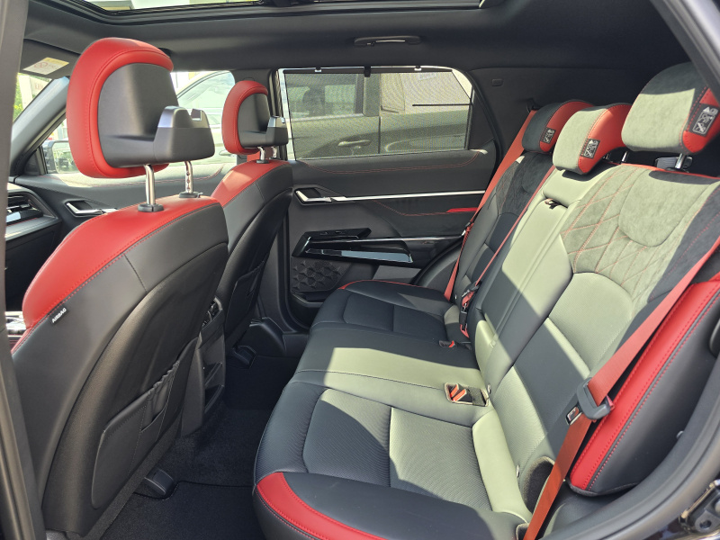 Actyon 1.5 Turbo GDI Premium AT 4x4 Černá barva 387