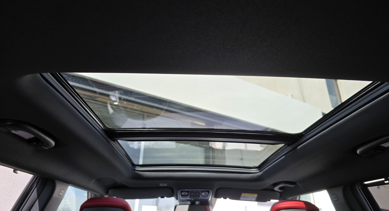 Actyon 1.5 Turbo GDI Premium AT 4x4 Černá barva 387