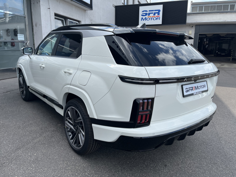 Actyon 1.5 Turbo GDI Premium AT Bílá barva 386