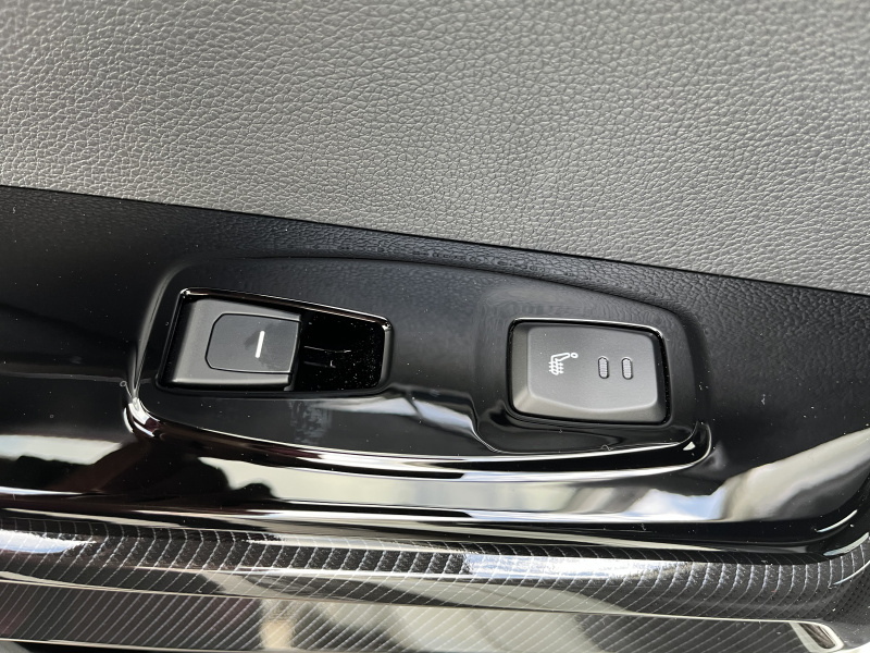 Actyon 1.5 Turbo GDI Premium AT Bílá barva 386