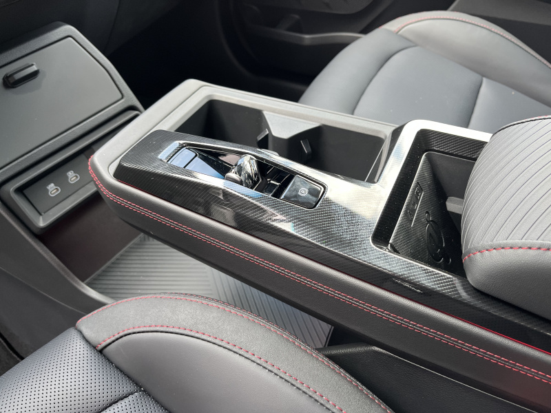 Actyon 1.5 Turbo GDI Premium AT Bílá barva 386