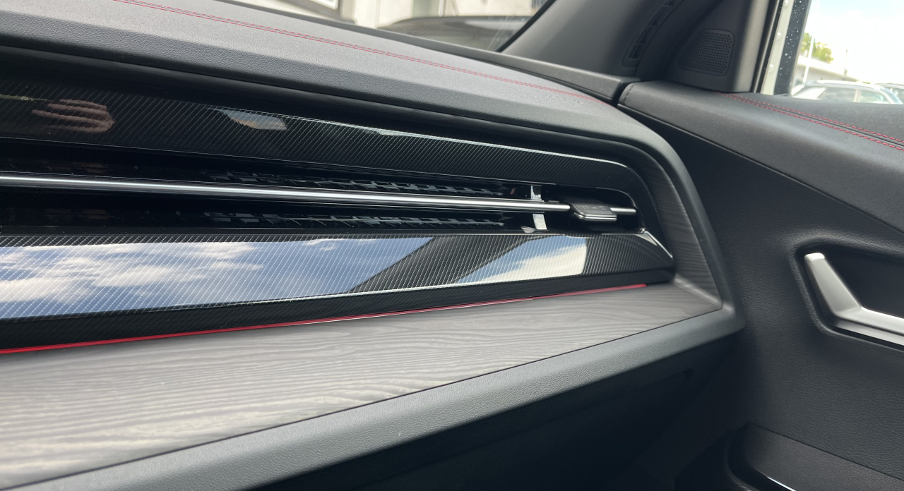 Actyon 1.5 Turbo GDI Premium AT Bílá barva 386