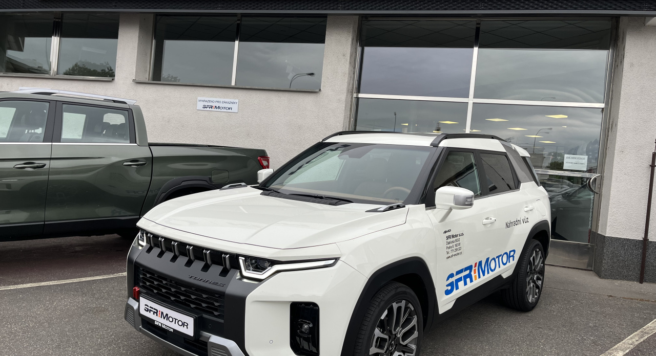 Torres 1.5 Turbo GDI Clever AT 4x4  Bílá/hnědý