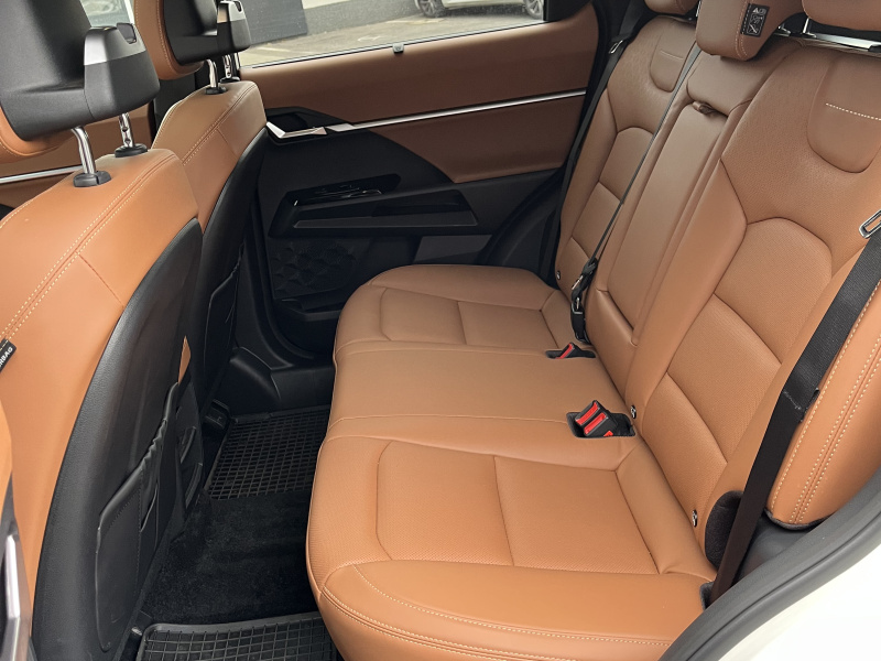 Torres 1.5 Turbo GDI Clever AT 4x4  Bílá/hnědý