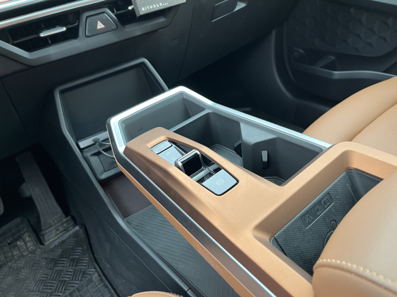 Torres 1.5 Turbo GDI Clever AT 4x4  Bílá/hnědý