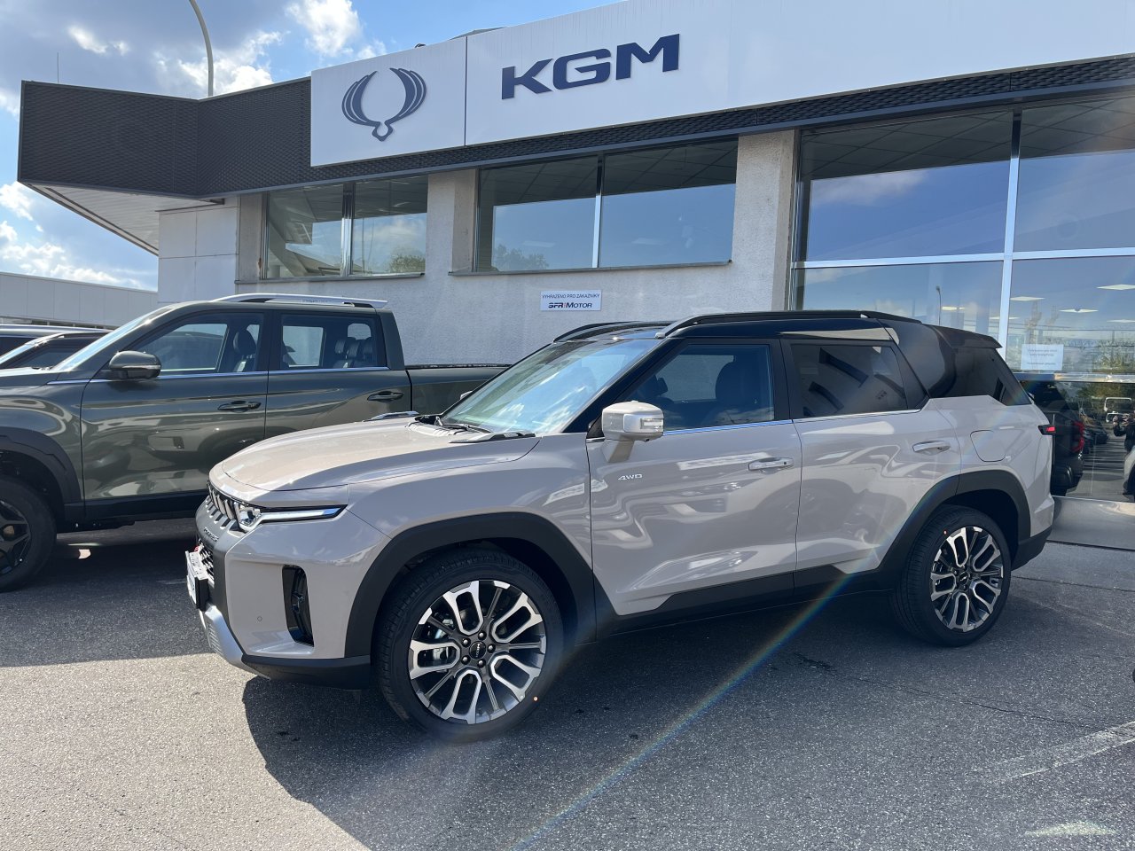 Torres 1.5 GDI Turbo 4x4 Latte (Béžová)/černý  450