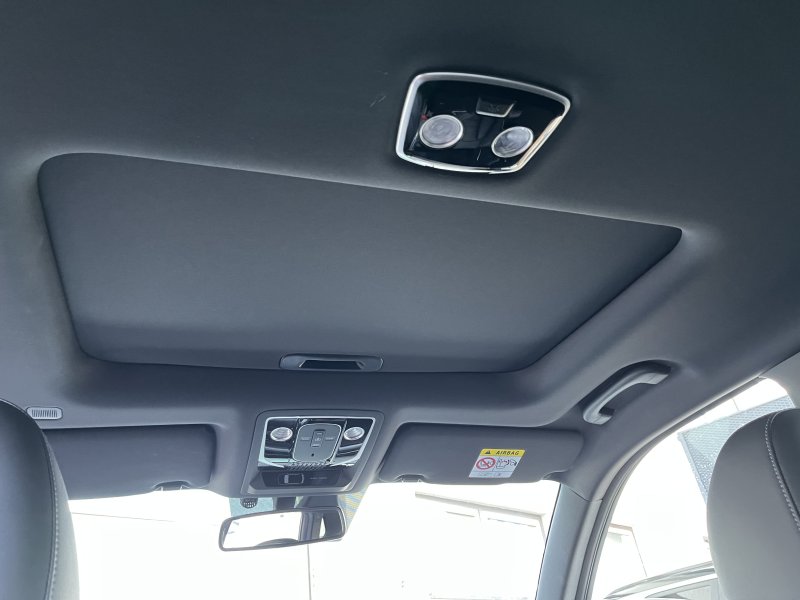 Rexton 2.2e-XDI Premium AT 4x4 Bílá WAK/černá BE skladem - předváděcí s tažným zařízením   452