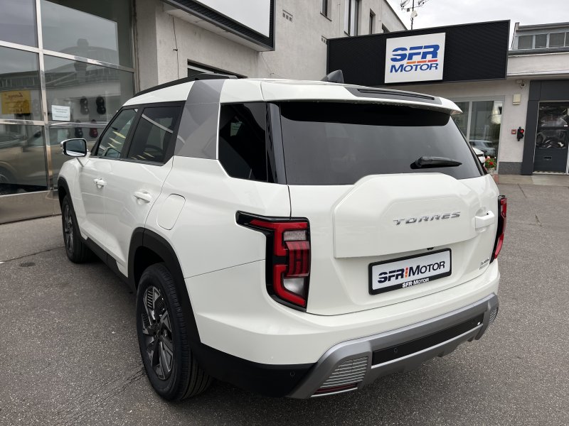 Torres 1.5 GDI Turbo hybrid HEV Style Bílá/černý    454