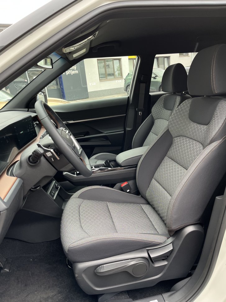 Torres 1.5 GDI Turbo hybrid HEV Style Bílá/černý    454