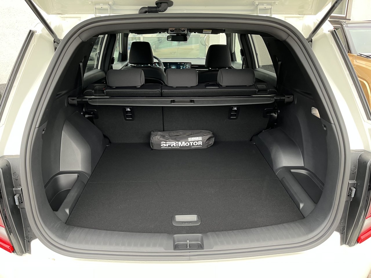 Torres 1.5 GDI Turbo hybrid HEV Style Bílá/černý    454