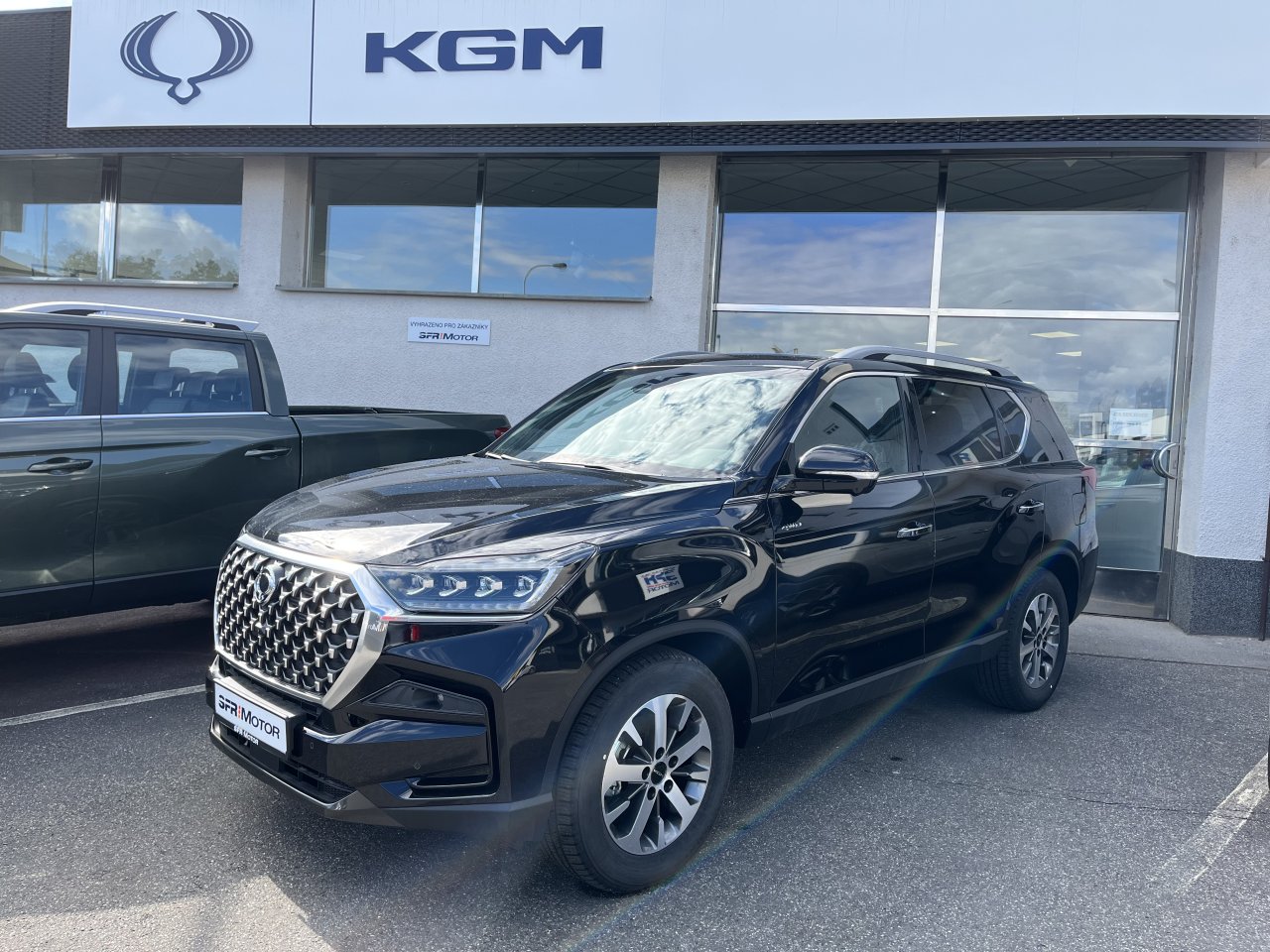 Rexton 2.2e-XDI Premium AT 4x4 Černá/černá   441