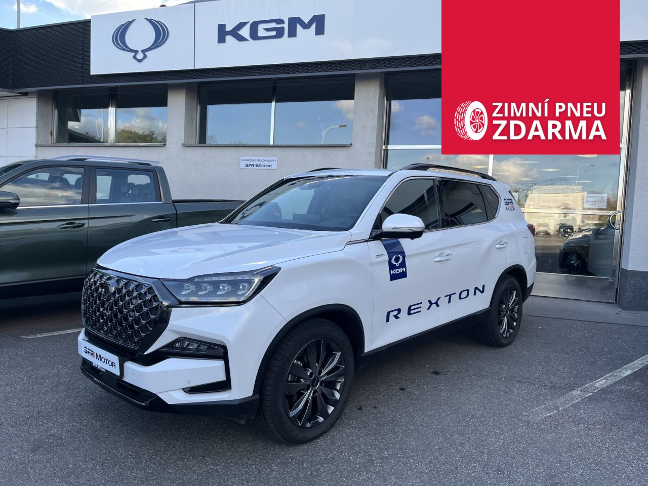 Rexton 2.2e-XDI Premium AT 4x4 Bílá WAK/černá BE skladem - předváděcí s tažným zařízením   452
