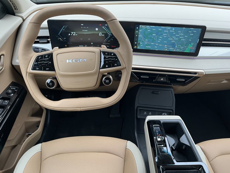 Actyon 1.5 Turbo GDI HEV Premium Černá/béžový           464