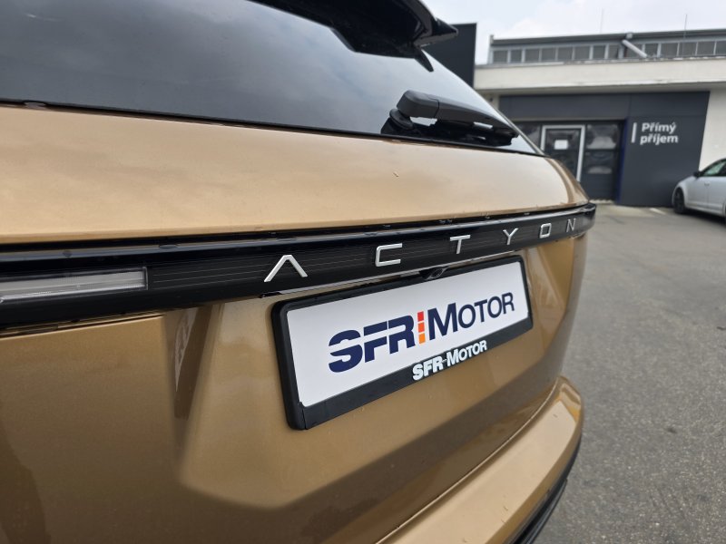 Actyon 1.5 Turbo GDI HEV Premium Měděná/béžový      462