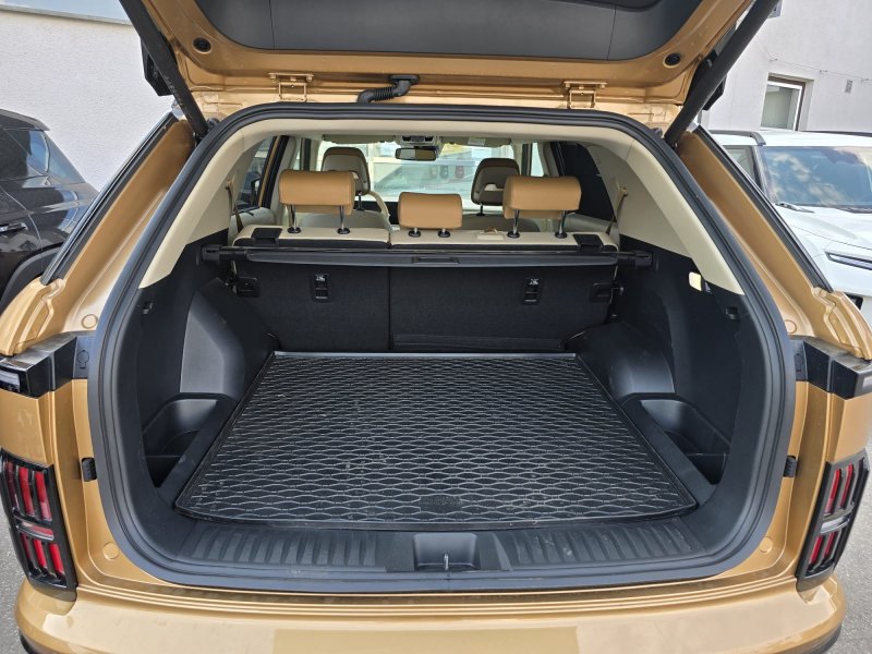 Actyon 1.5 Turbo GDI HEV Premium Měděná/béžový      462