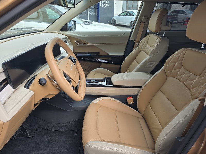 Actyon 1.5 Turbo GDI HEV Premium Měděná/béžový     463