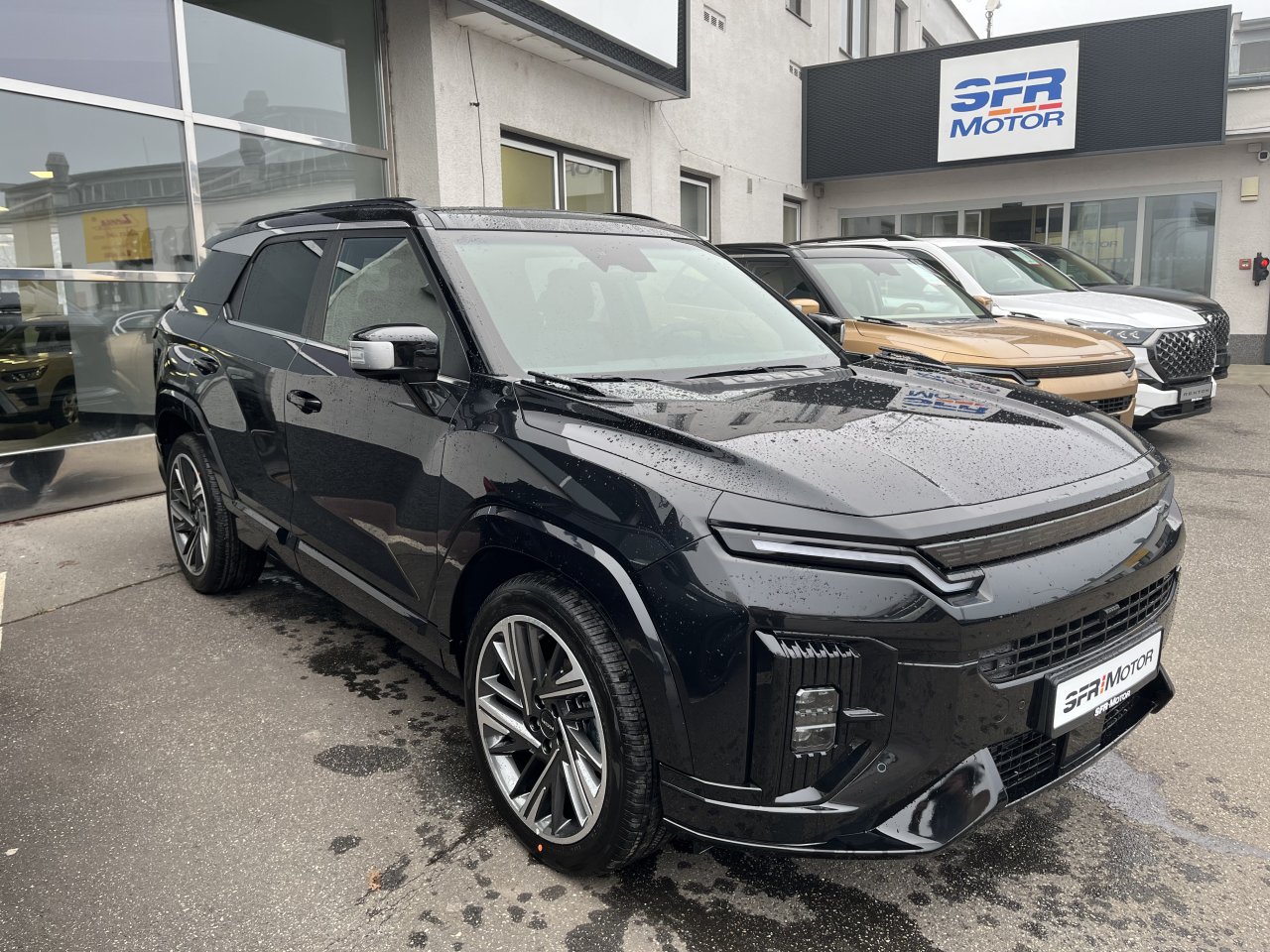 Actyon 1.5 Turbo GDI HEV Premium Černá/černý    465