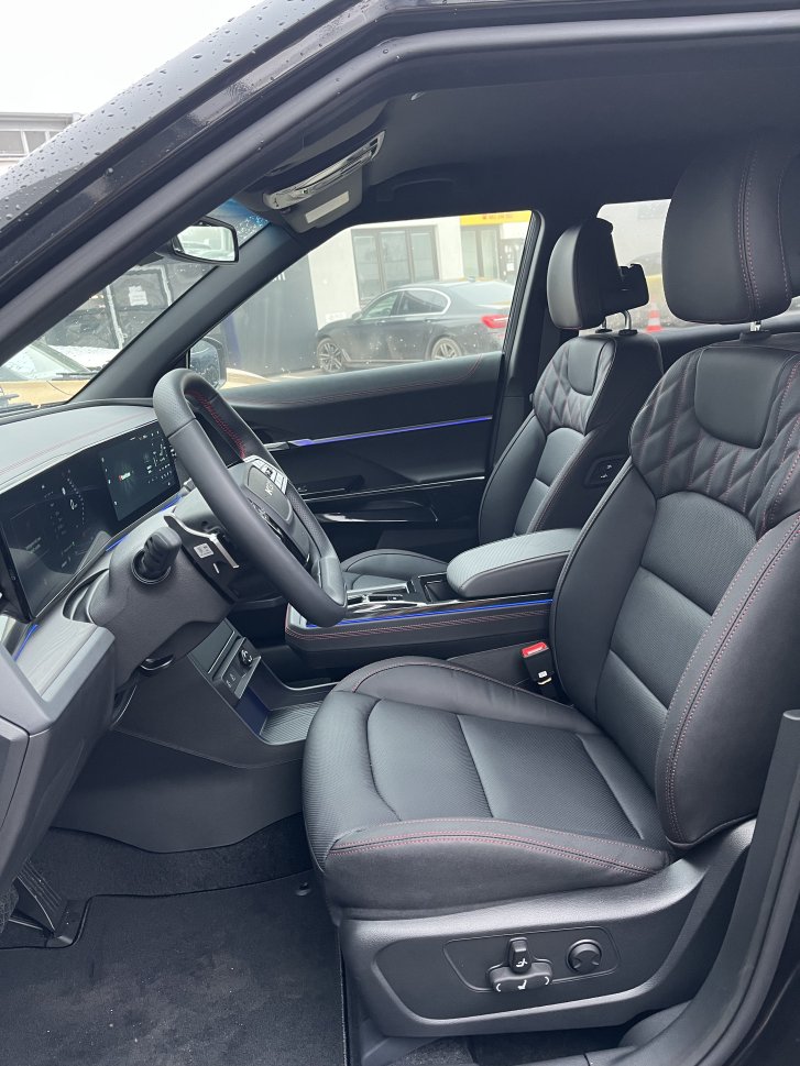 Actyon 1.5 Turbo GDI HEV Premium Černá/černý    465