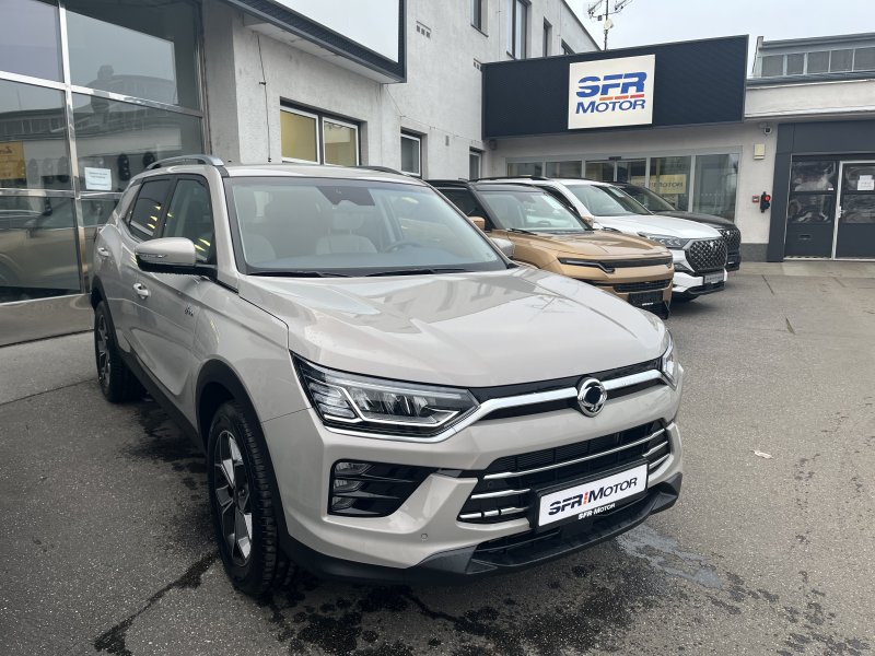 Korando 1.5Turbo Style+ AT  Latte/béžový   410