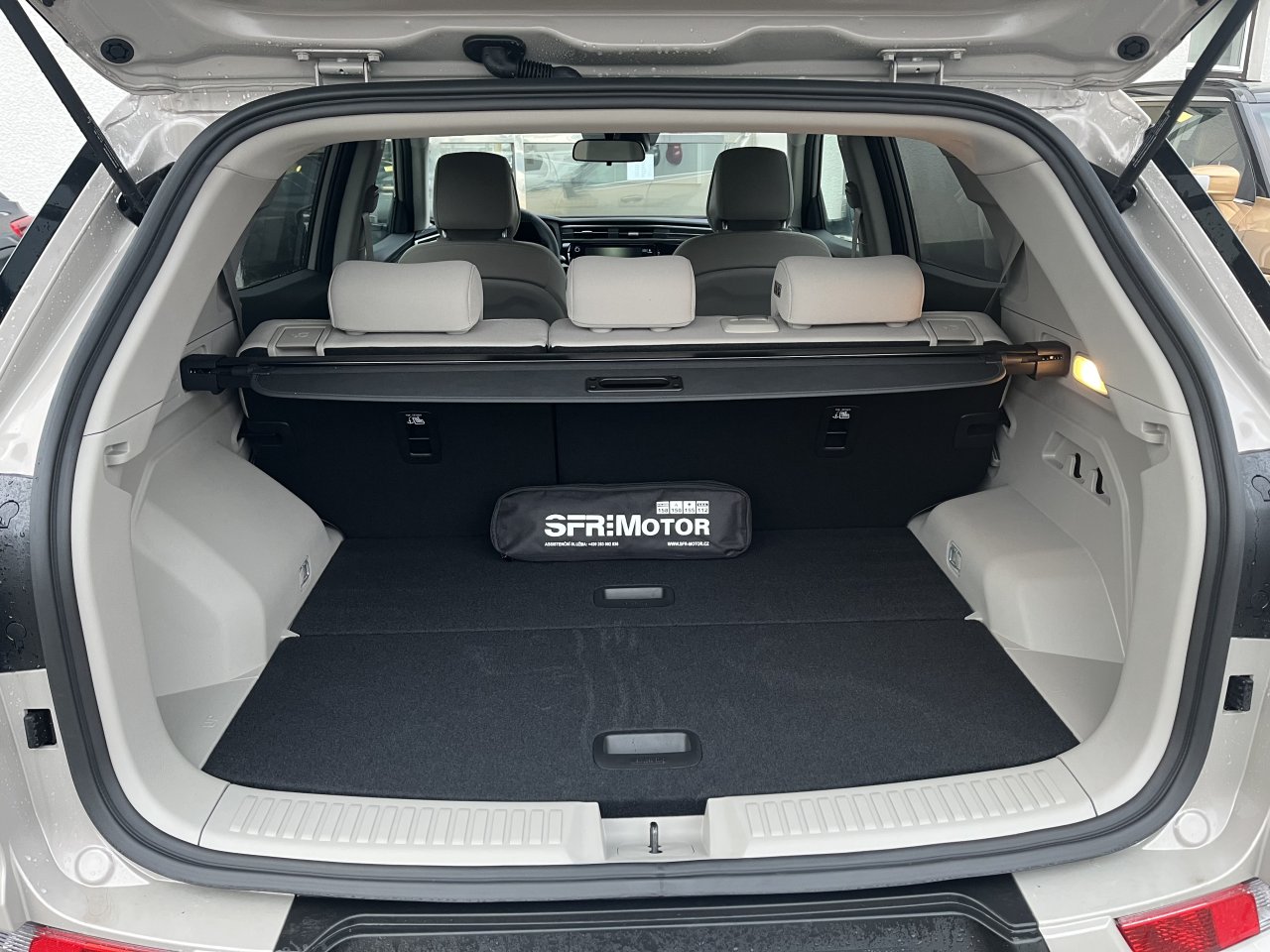 Korando 1.5Turbo Style+ AT  Latte/béžový   410