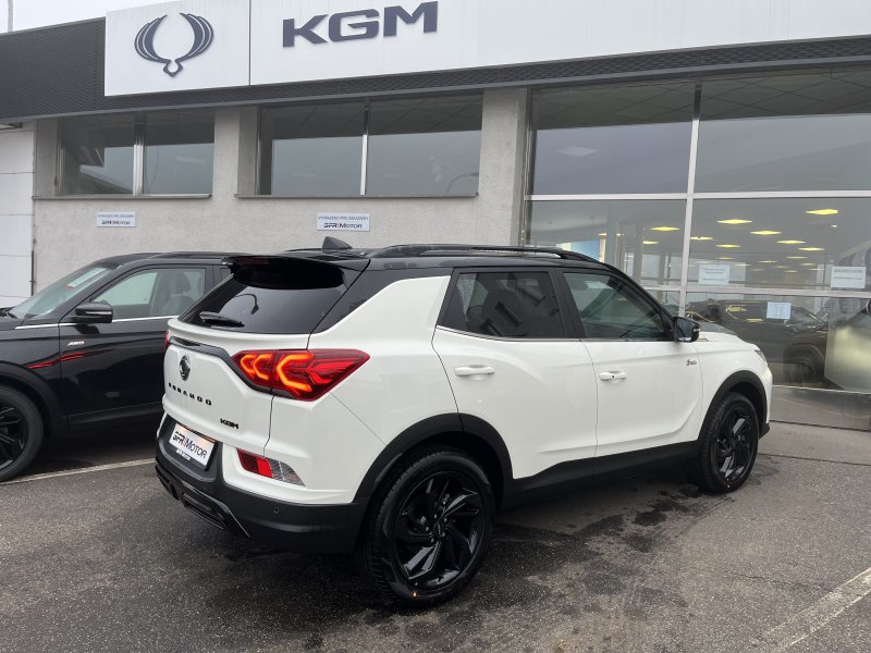 Korando 1.5Turbo Style+ AT BE Bílá/černý      422