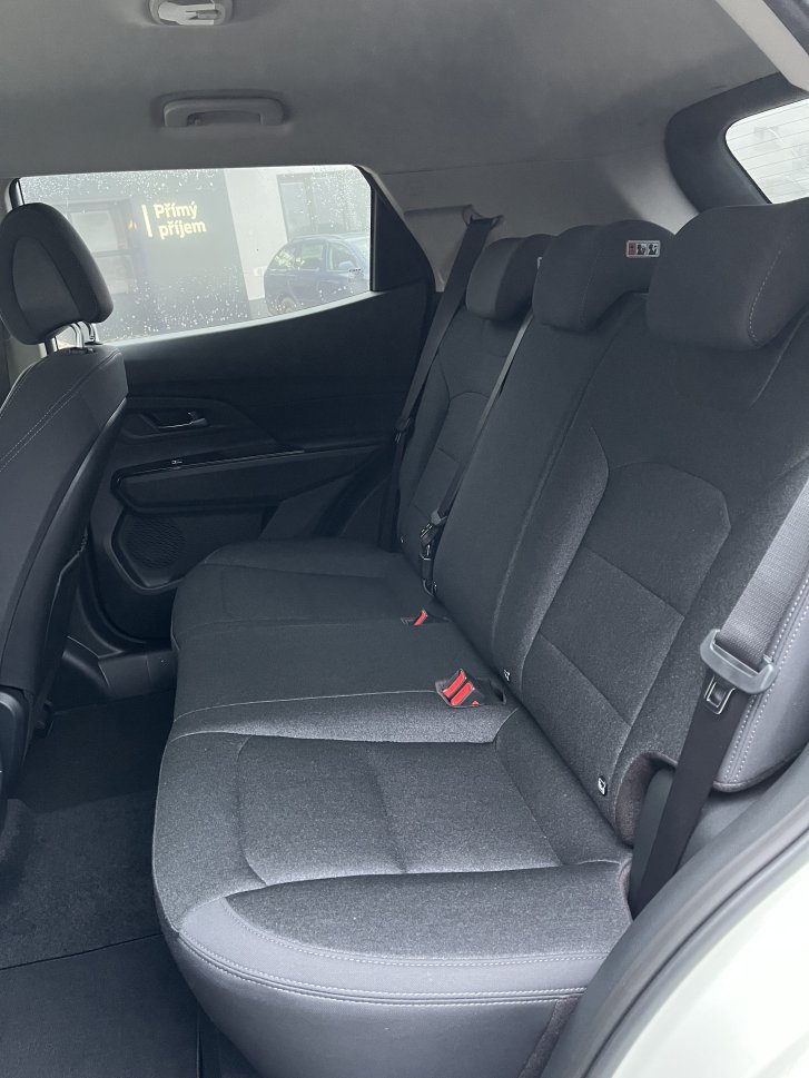 Korando 1.5Turbo Style+ AT BE Bílá/černý      422