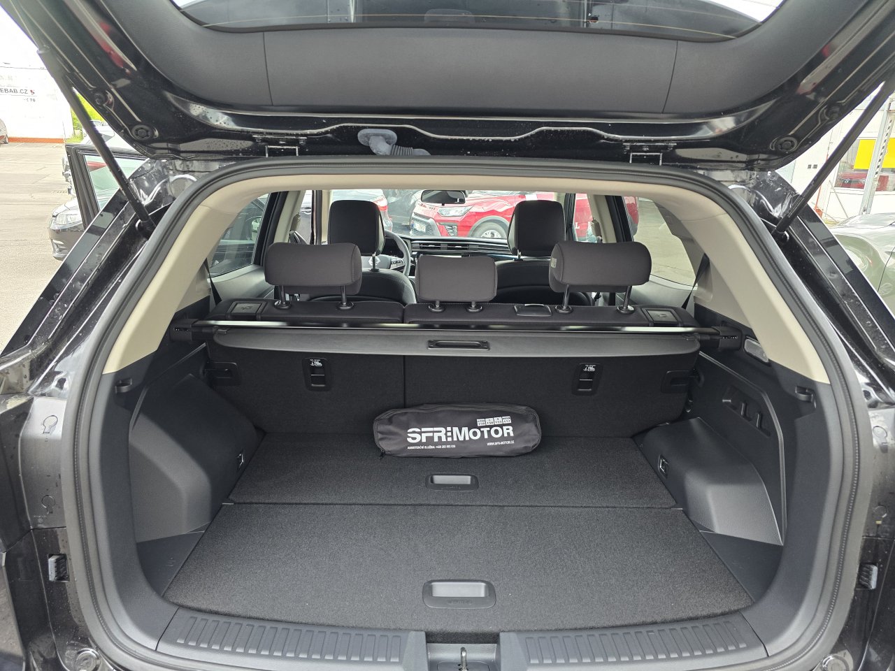 Korando 1.5Turbo Style+ AT Černá/černý 468