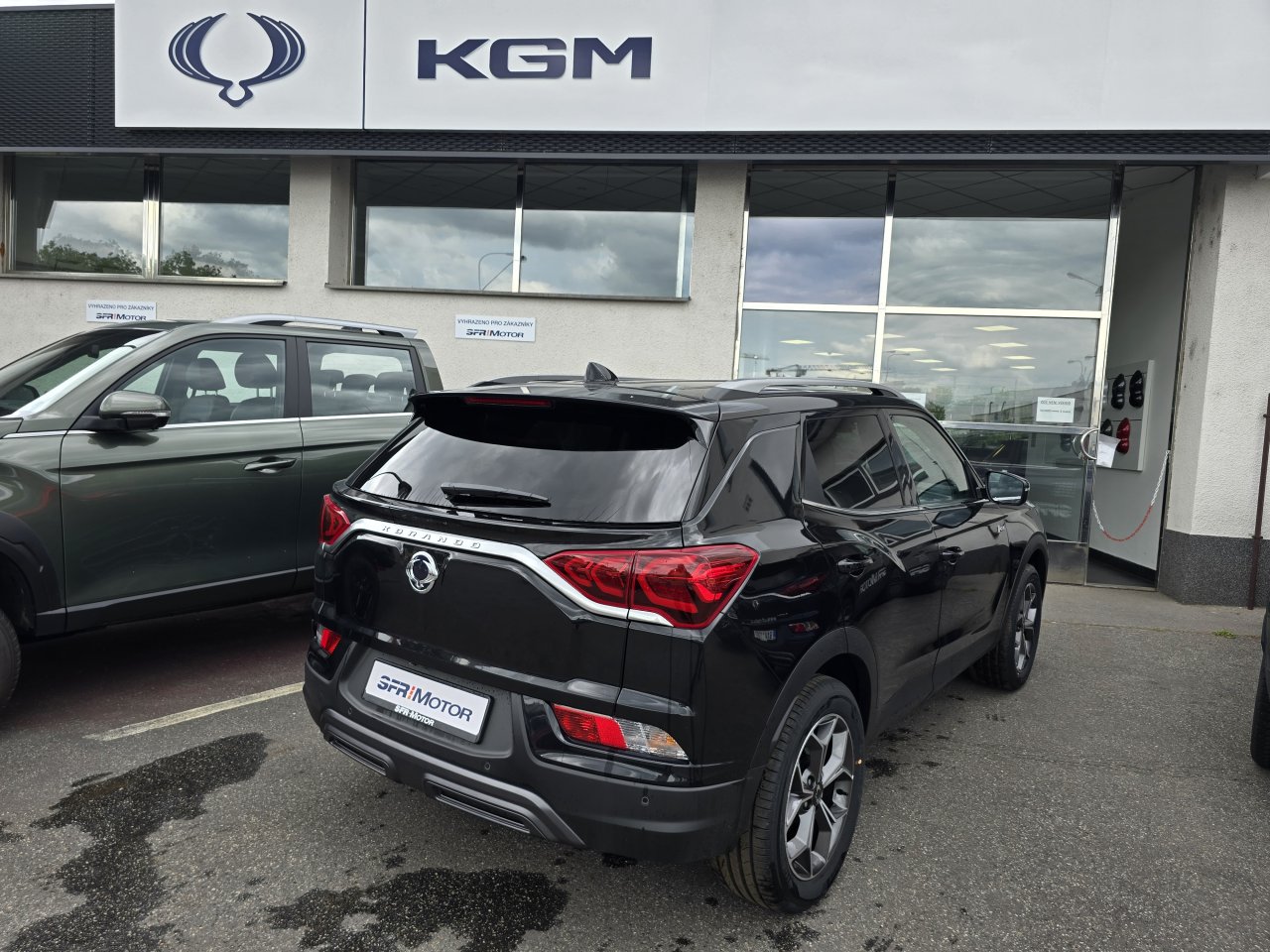 Korando 1.5Turbo Style+ AT Černá/černý 468