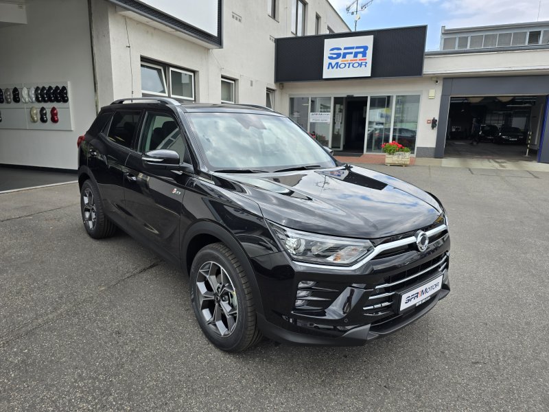 Korando 1.5Turbo Style+ AT Černá/černý 55704