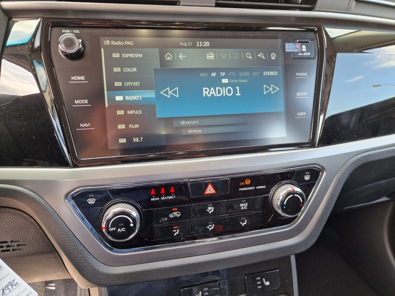 Korando 1.5Turbo Style MT Černý/Bílá - 2026 NOVÝ - 490