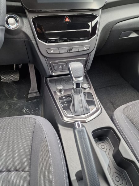 Tivoli 1.5Turbo Style AT 4x4 Bílá/černý 492